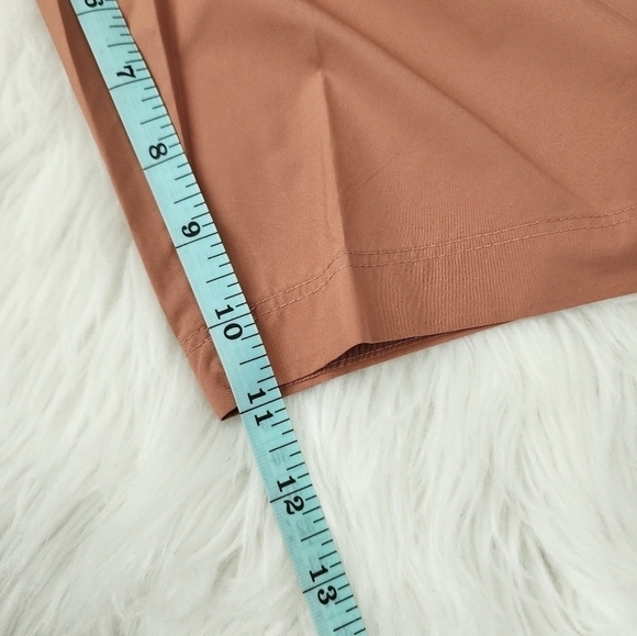 Adidas CITY ESCAPE PREMIUM SHORTS. Cargo Shorts. Size Medium. Color Clay… - Picture 8 of 9